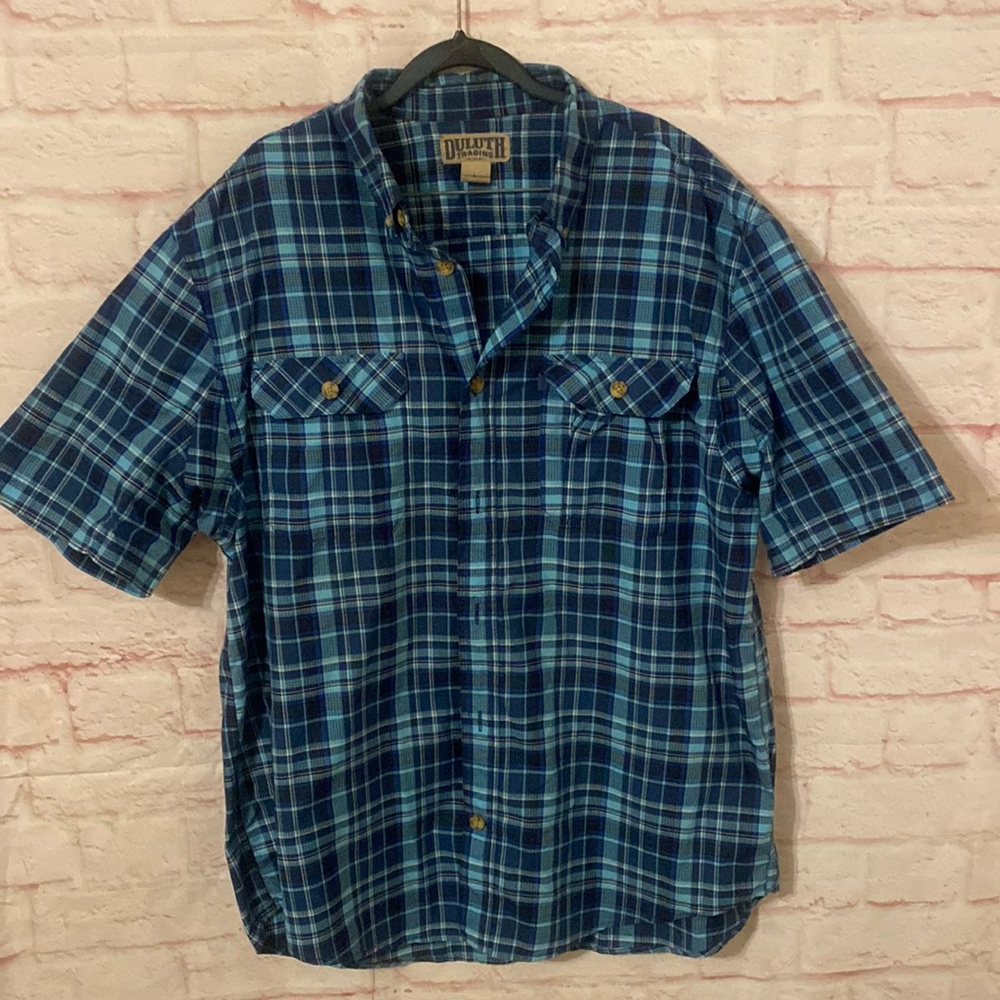 Duluth Trading Co plaid shirt sleeve button down